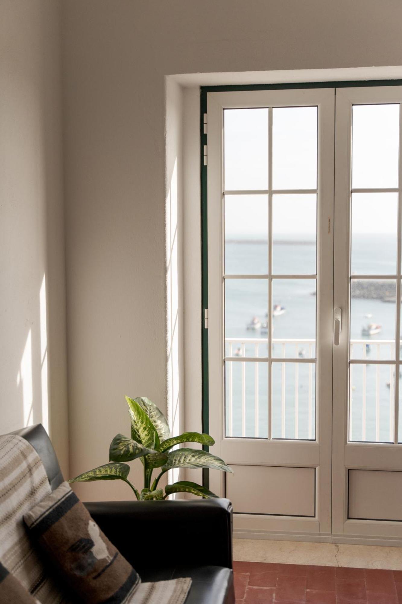 Manas Coliving Leilighet Sines Eksteriør bilde